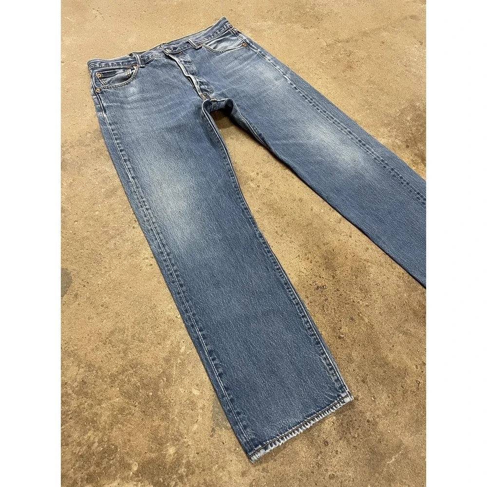 Levis‎ 501 Jeans Mens 36x30 Medium Wash Blue Denim Straight Leg Button Fly